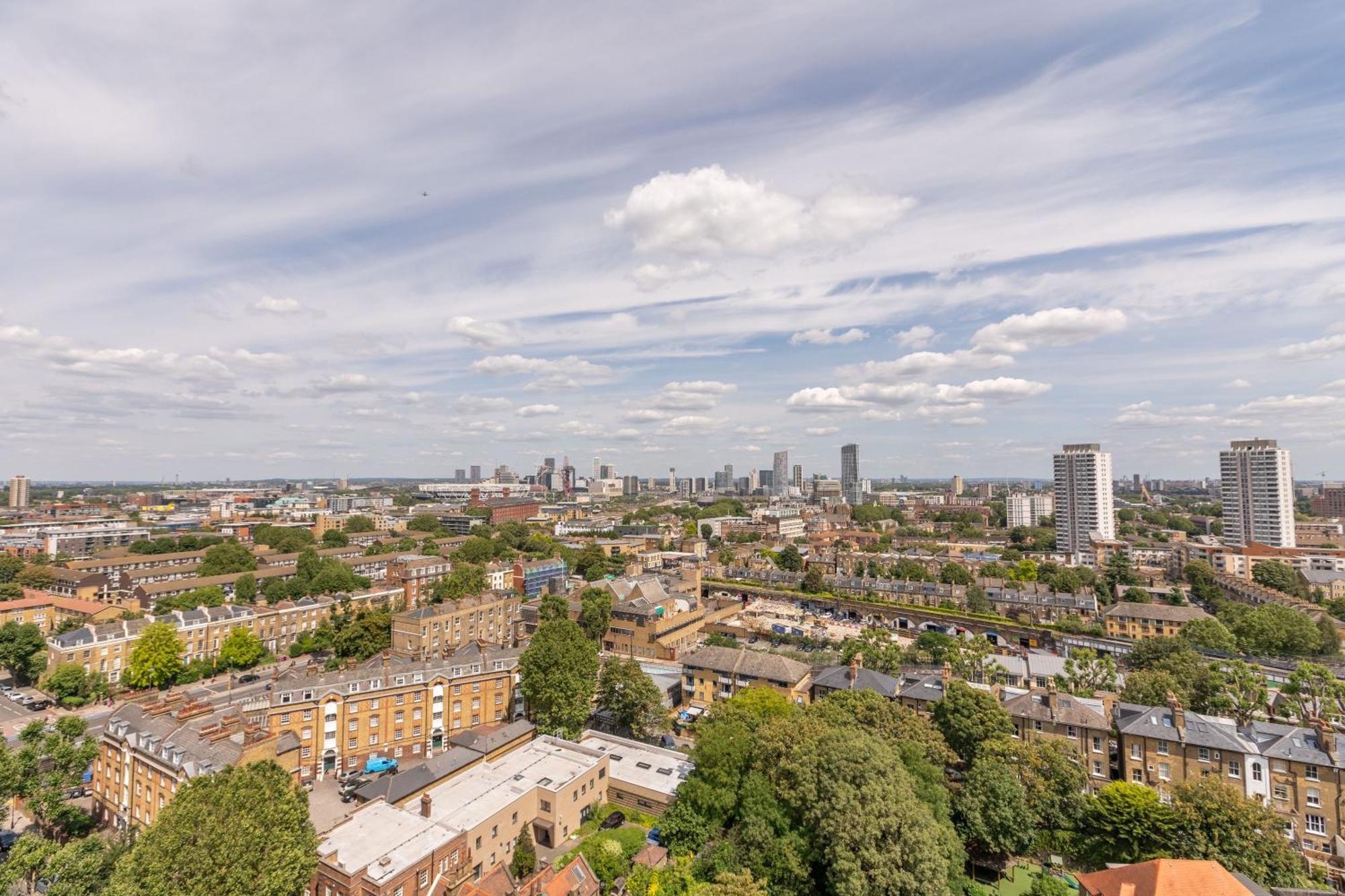City View Apartments - Bow London Exteriör bild